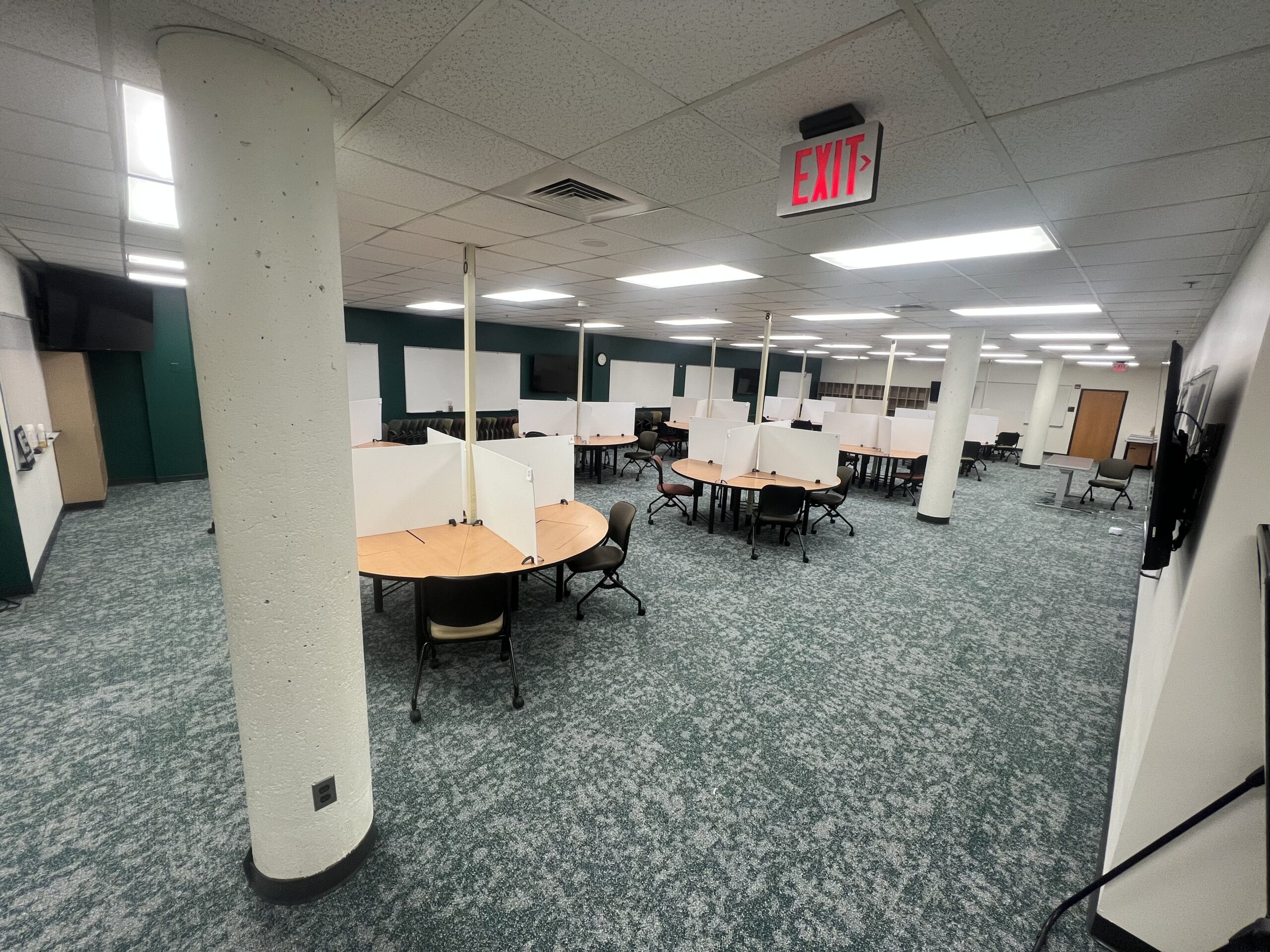 A Image of the SDS testing room located inside the University Center. (Interior)